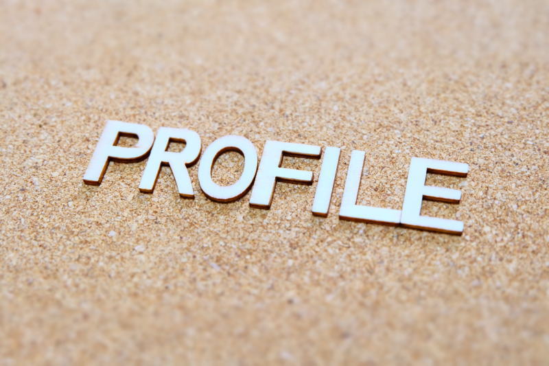 プロフィール